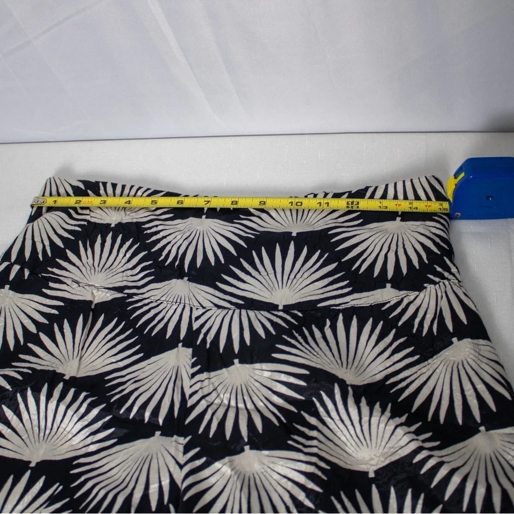 NWT! Masai Pinja Black & White Agave Print Women’s Trouser Shorts Size Large